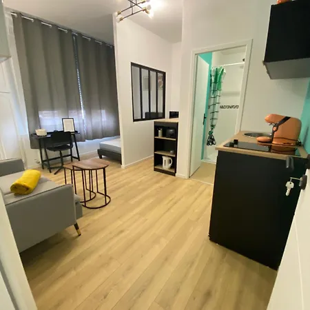 Jardin Laverie Parking Apartment